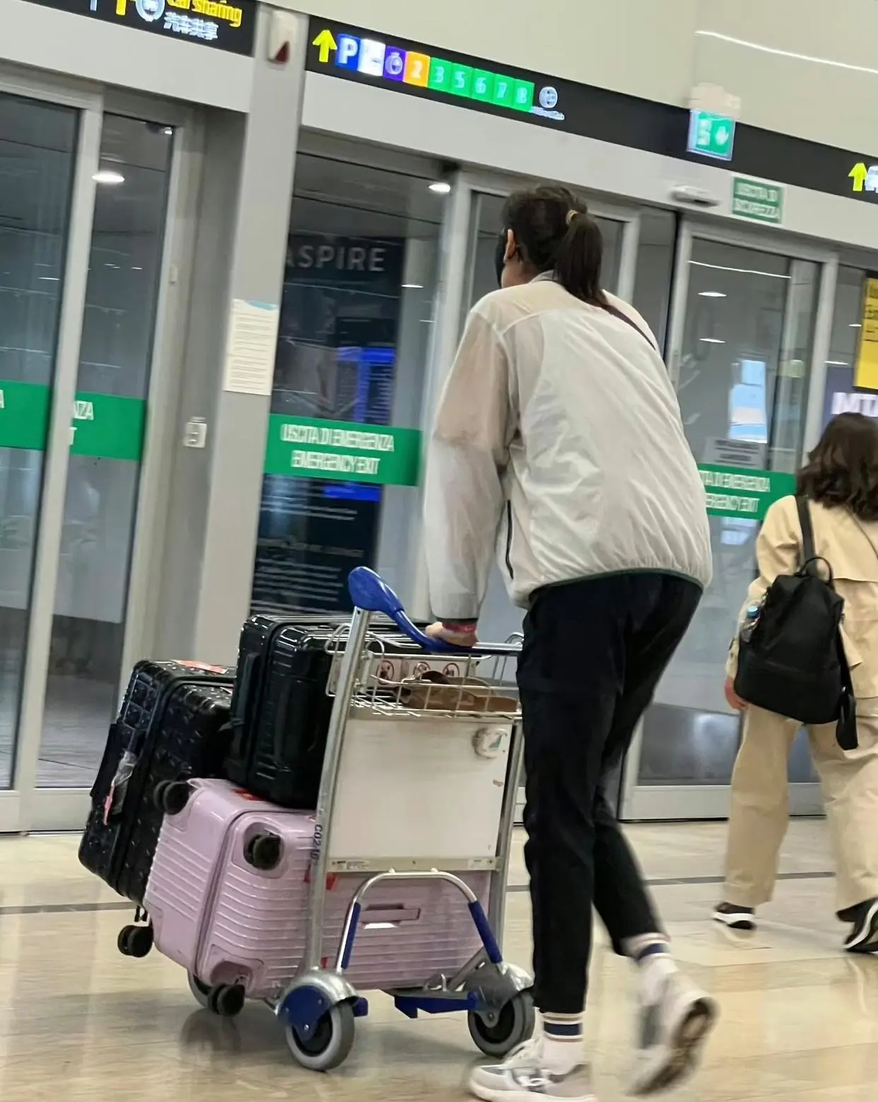 可能性也不, 随着意大利 可能性也不, 随着意大利